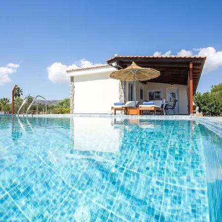 بيت للعطل Luna Rossa Beachhouse غينادي
