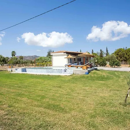 Luna Rossa Beachhouse *